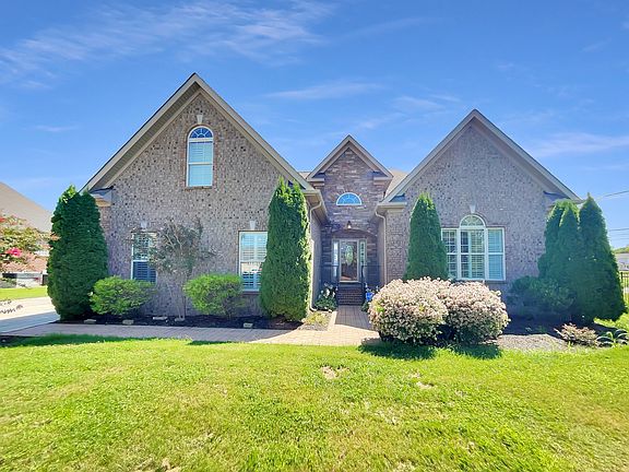 2nd image of 3431 Shady Forest Dr