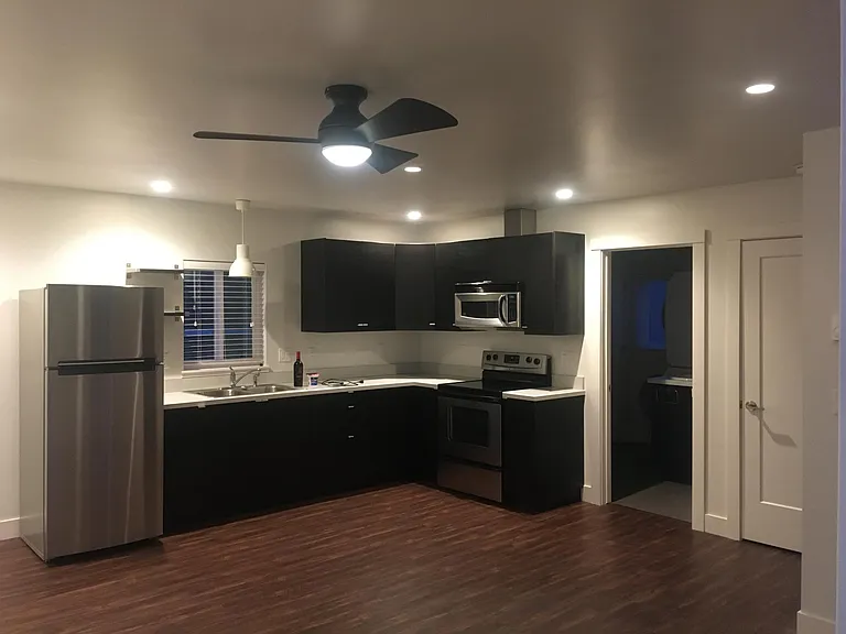 3336 Fen Way #B — Photo 3