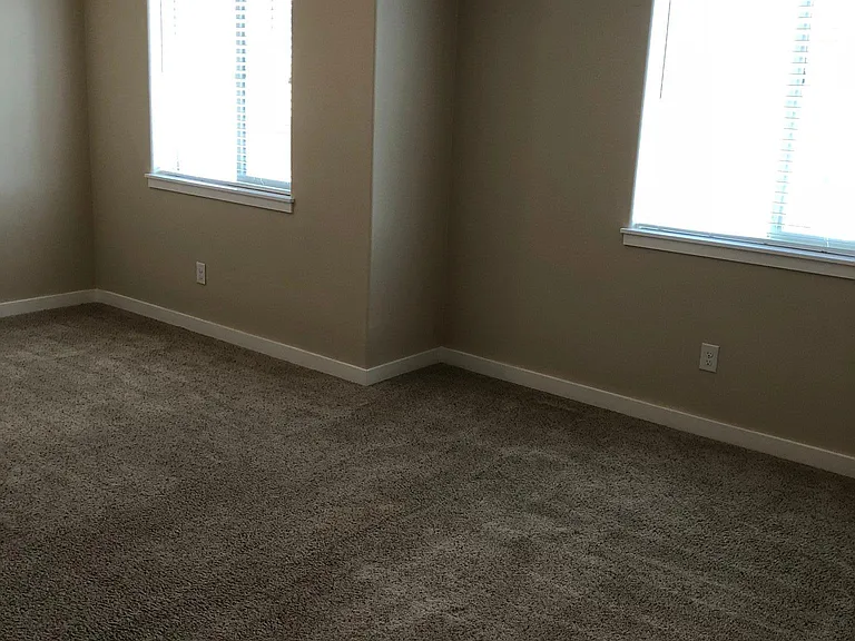 824 NE 109th Ct — Photo 10