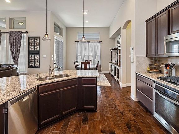 2nd image of 7405 Elm Fork Dr