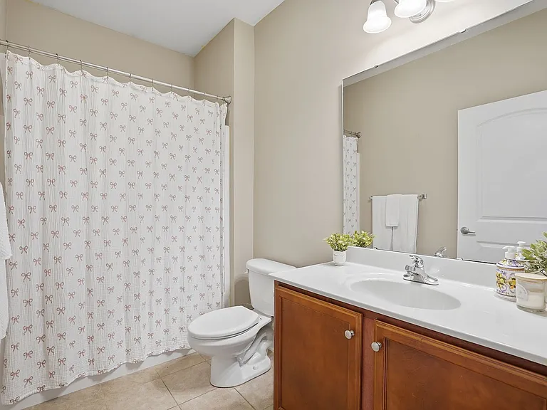 211 Louisville Dr — Photo 18