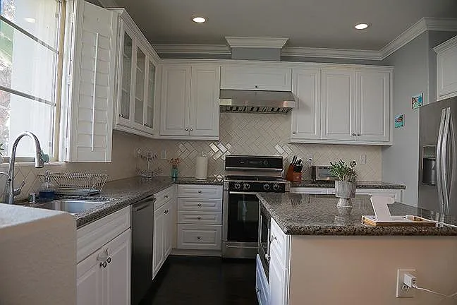 1744 Grand Ave #2 — Photo 14