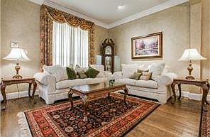 4th image of 1371 Terrace Dr