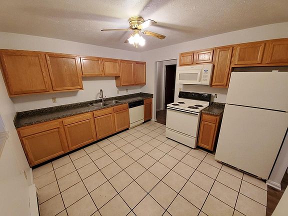 4th image of 7409 West Blvd APT 3