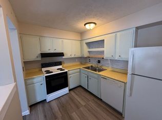 1316 Roosevelt Ave APT 12, New Albany, IN 47150