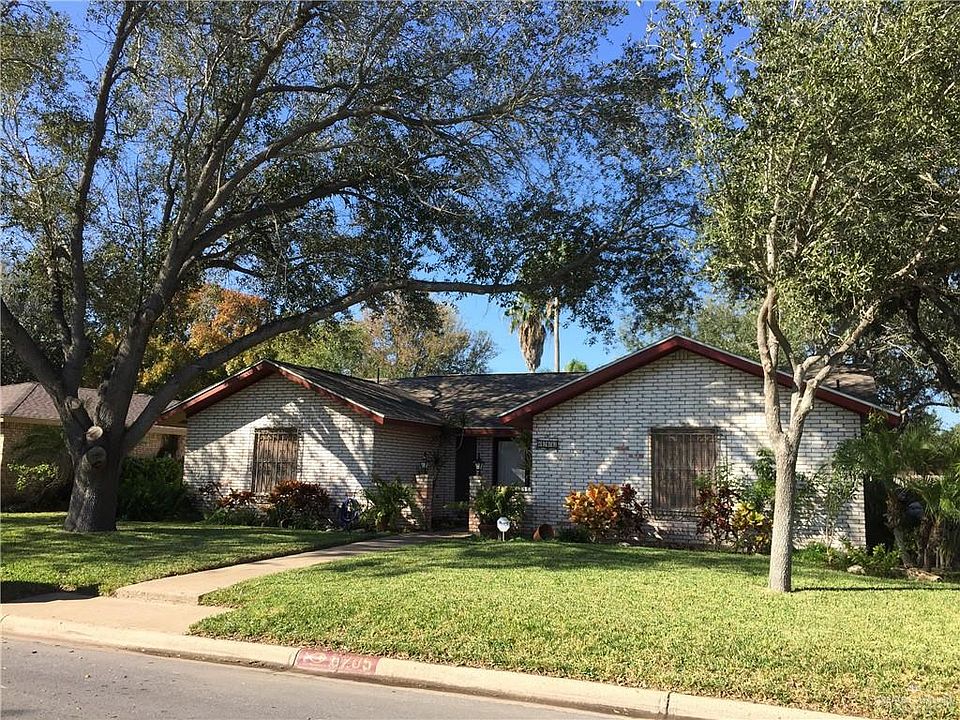 1st image of 6205 N 32nd St