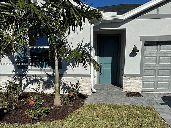 2nd image of 9008 Dahlia Cir
