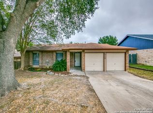 12126 Woodsrim St, Live Oak, TX 78233