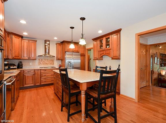 3rd image of 4N380 Babson Ln