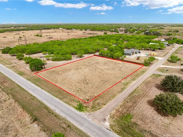 207 Rancho Seco, Riviera, TX 78379