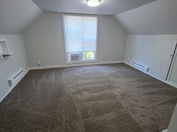 3rd image of 6533 Havelock Ave #2