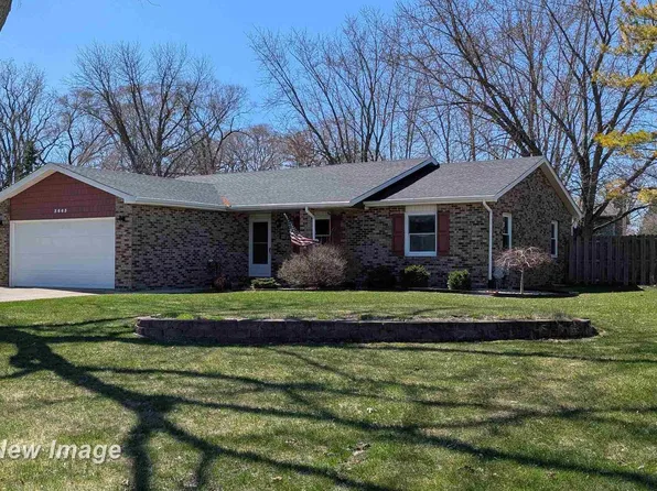 3663 Canyon Dr, Saginaw, MI 48603