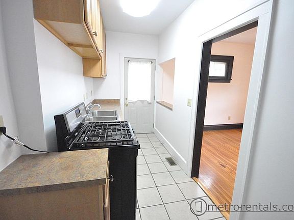 5th image of 45 W Longview Ave