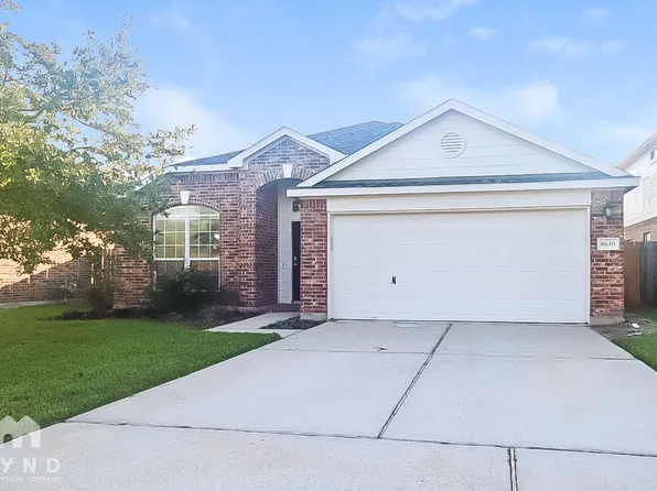 8630 W Highlands Xing, Highlands, TX 77562