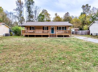 7204 Oakmeade Rd, Powell, TN 37849