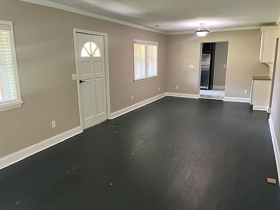 3rd image of 4716 McCahill Rd