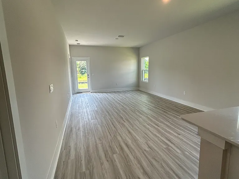 9889 Starling Dr — Photo 5