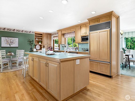 4th image of 3112 89th Drive SE