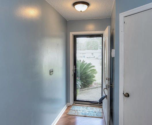 2nd image of 3032 Mikris Dr E