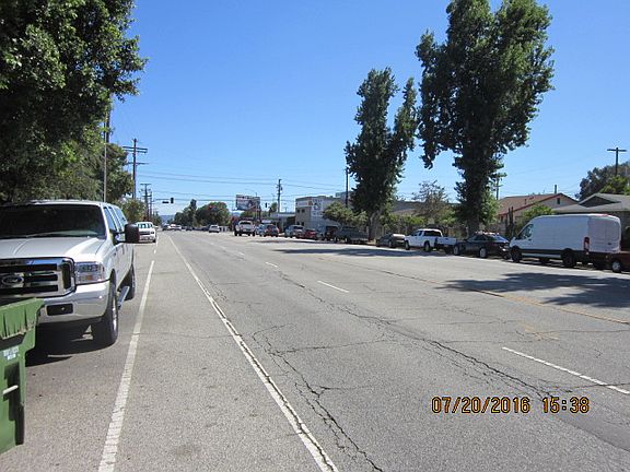 4th image of 9142 Woodley Ave