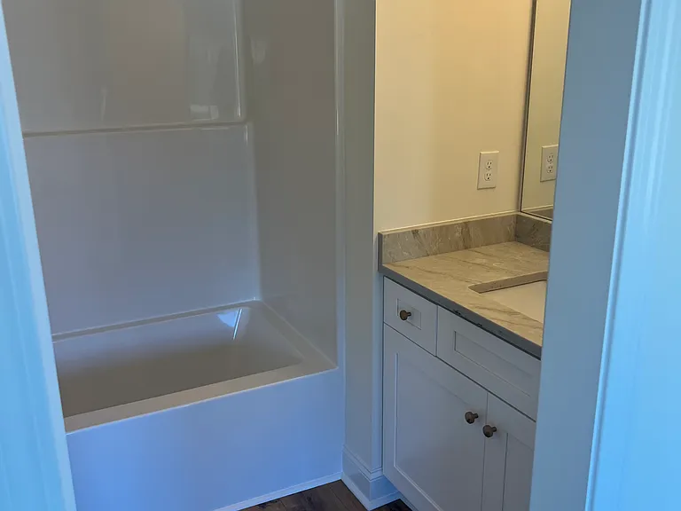 275 Circle Dr NE #A — Photo 8