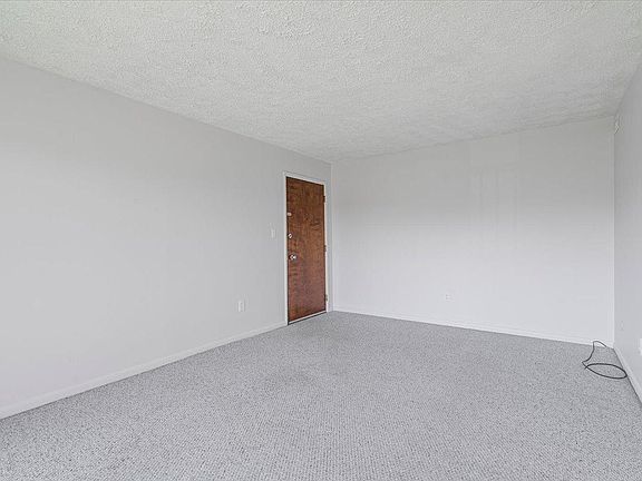 4th image of 900 College Park Dr APT 6