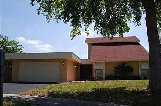 1st image of 9310 NW 39th St