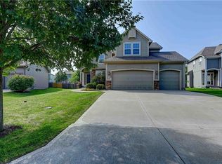16434 S Lawson St, Olathe, KS 66062