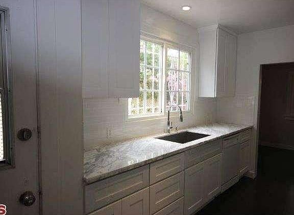 2nd image of 6607 Lindenhurst Ave