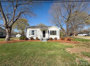 1433 Midlake Ave, Kannapolis, NC 28083
