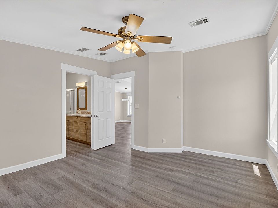 12th image of 3177 N Huntington Ave