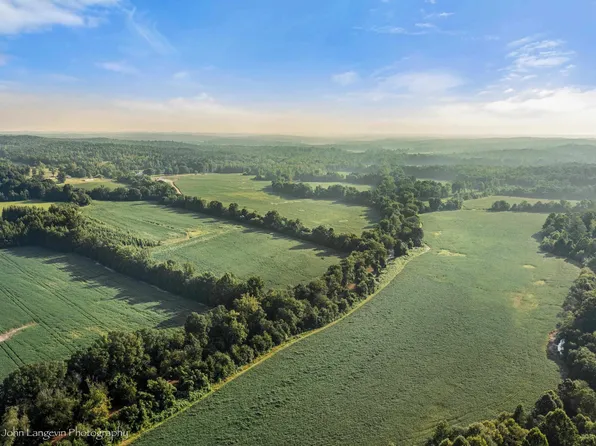 3720 Walnut Grove Rd, Bolivar, TN 38008
