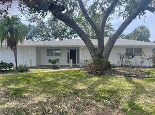 822 Paradise Way, Sarasota, FL 34242