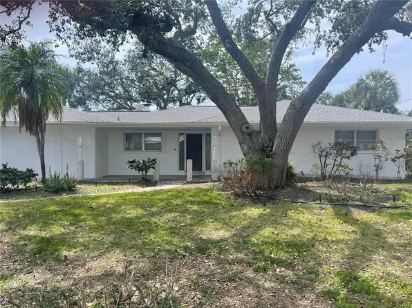 822 Paradise Way, Sarasota, FL 34242