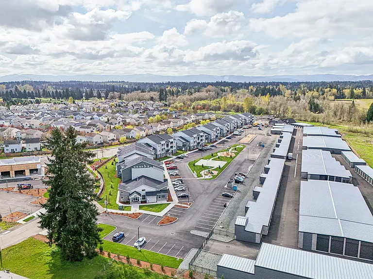Tahoma Terrace Apartments — Photo 31