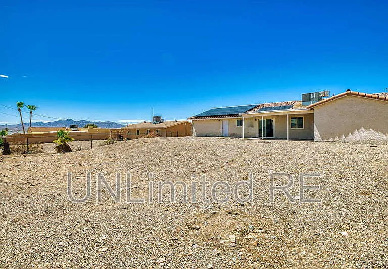 2250 Atlantic Dr — Photo 7