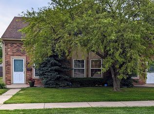 1045 N Main St, Clawson, MI 48017