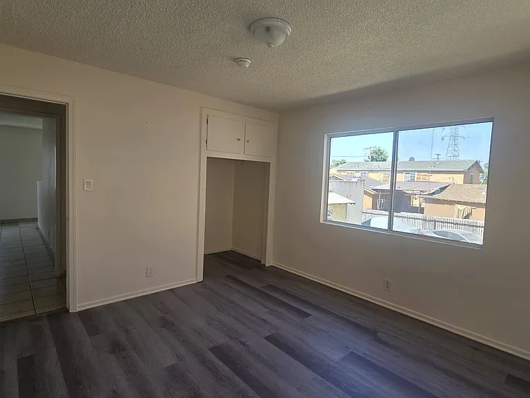 9553 Compton Ave #3 — Photo 4