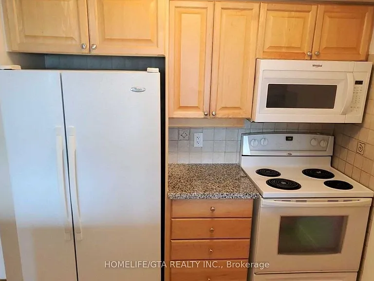 15 Greenview Ave #1007 — Photo 7