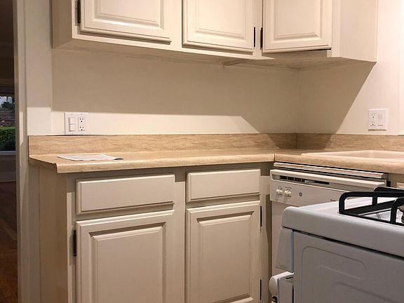 5th image of 3575 Quimby St