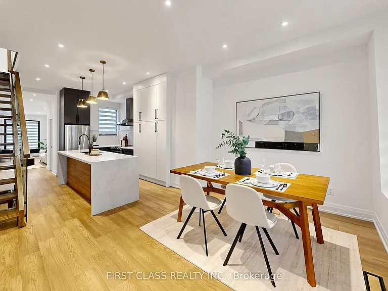 174 Manning Ave — Photo 3