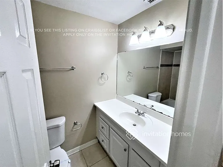 2302 Windsor Oaks Ave — Photo 16