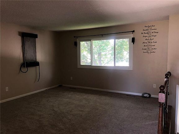 2nd image of 131 Nightingale Dr
