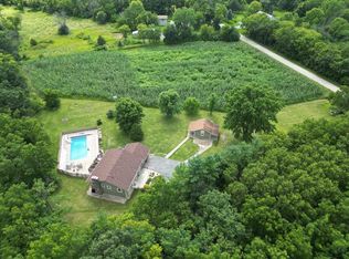 N1068 Old 26 Rd, Fort Atkinson, WI 53538