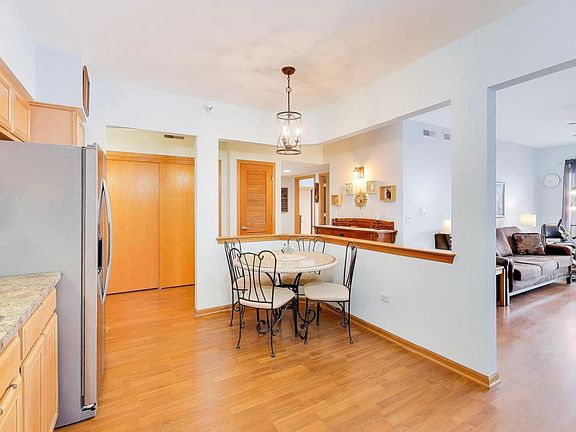 4th image of 770 Pearson St APT 808