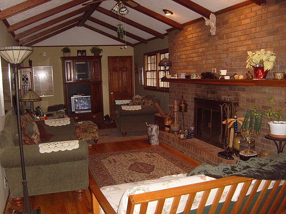 3rd image of 2228 Eastwood Dr