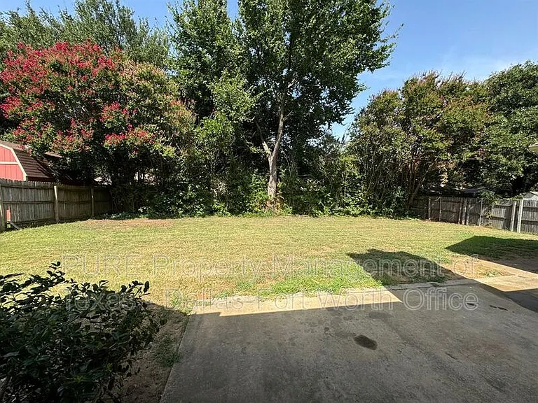 7729 Red Oak St — Photo 11