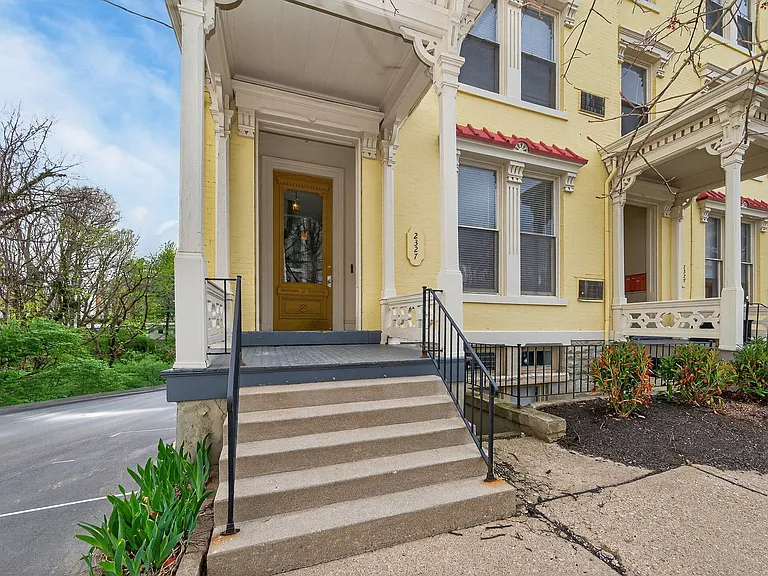 Salutaris House Entry Way