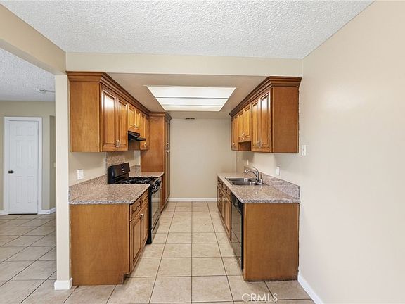 5th image of 12246 Carnation Ln APT A