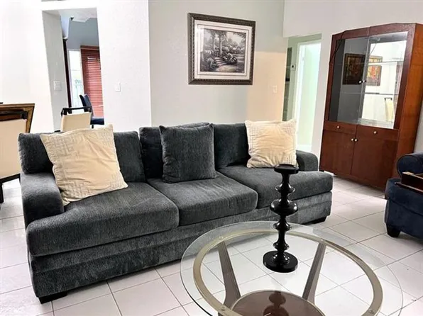 6251 NW 199th St #6251, Hialeah, FL 33015